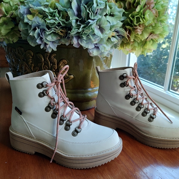 Teva Shoes - Teva W Midform Boots